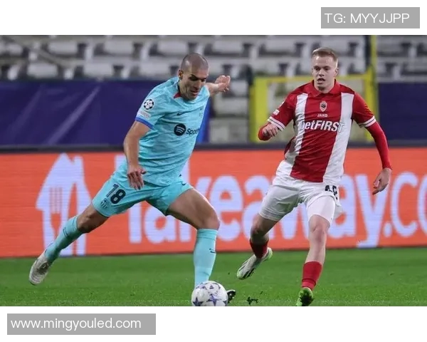 南京篮球队在邀请赛中的默契配合与欧冠足球的精彩对比分析 南京篮球队在邀请赛中的默契配合与欧冠足球的精彩对比分析